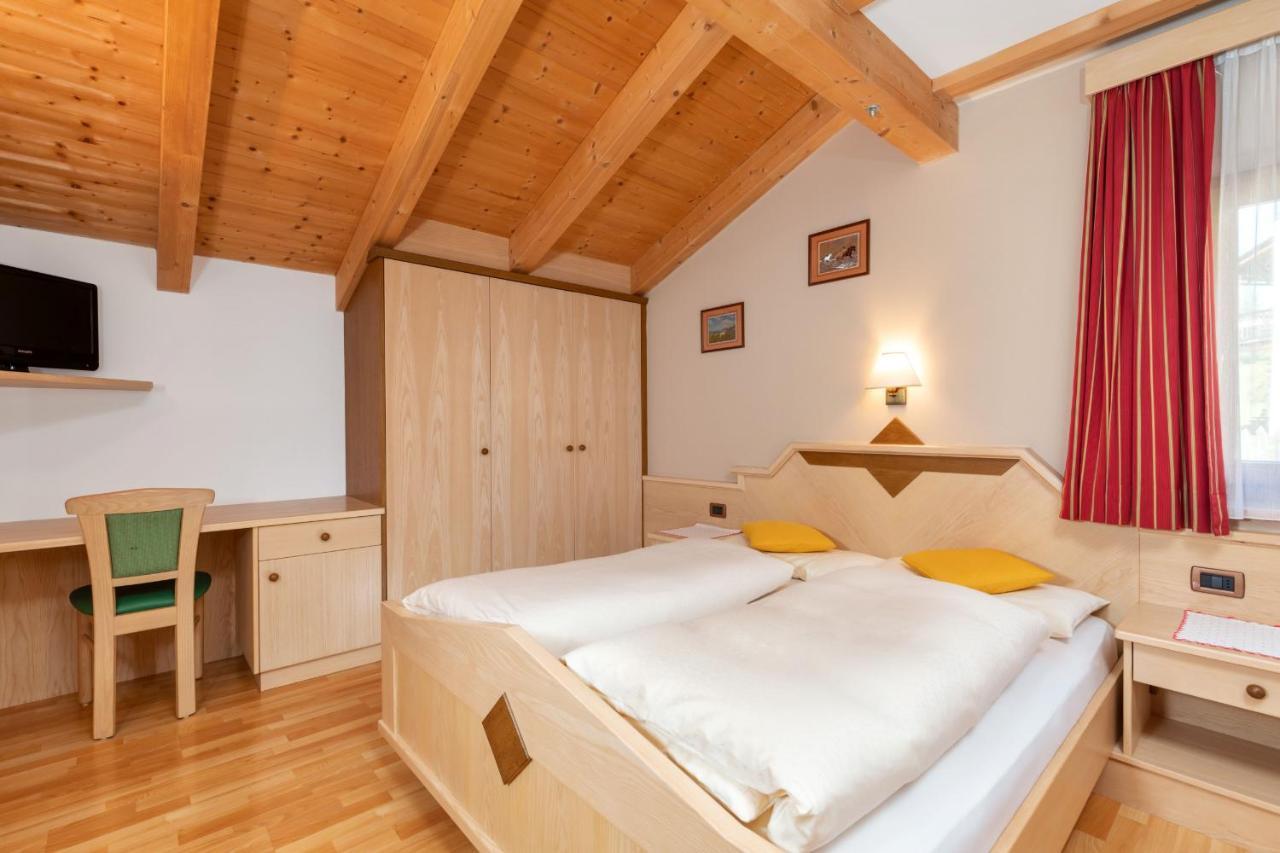 Ciasa Odlana Apartment San Cassiano  Luaran gambar